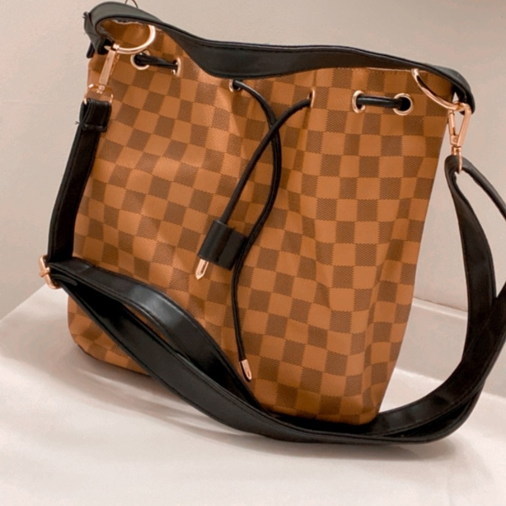 Checkered Bag - Picture 2 of 3
